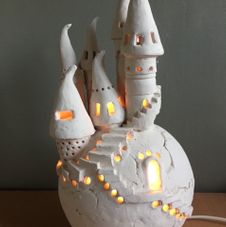 kasteel met verlichting